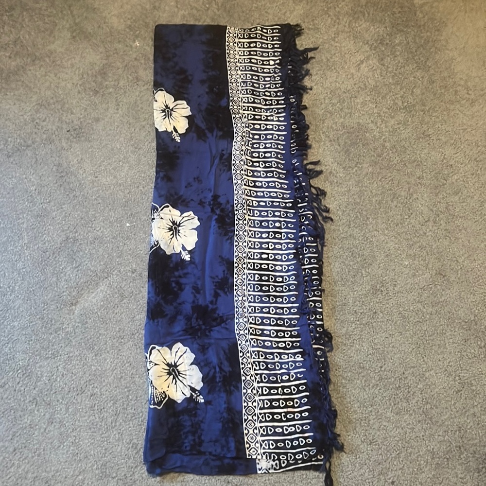 Tropical looking full body sarong or could be used as a beautiful wall tapestry